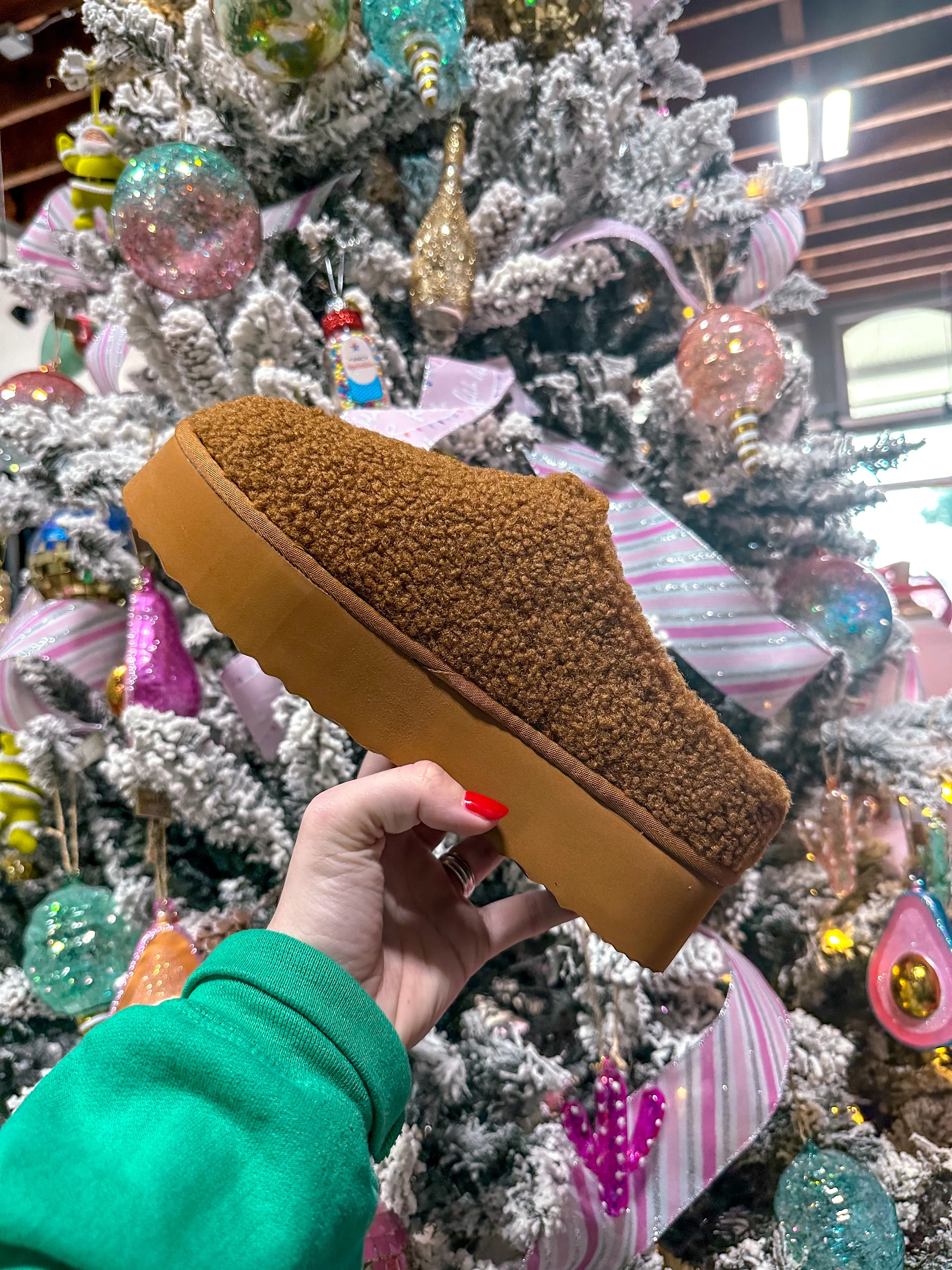 Rowe Slippers - Chestnut